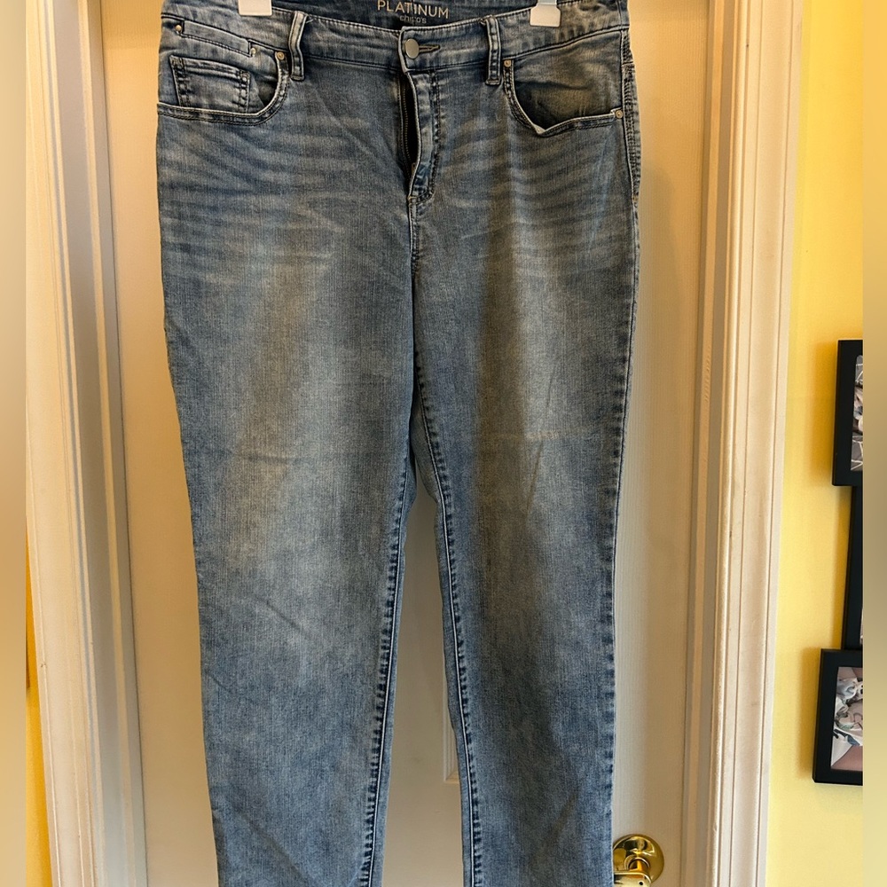 ***WOMENS CHICO’S PLATINUM SKIMMER JEANS***